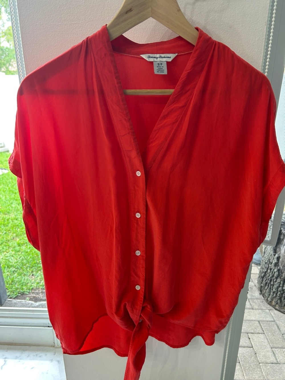 Tommy Bahama Red Tie-Front Button Blouse